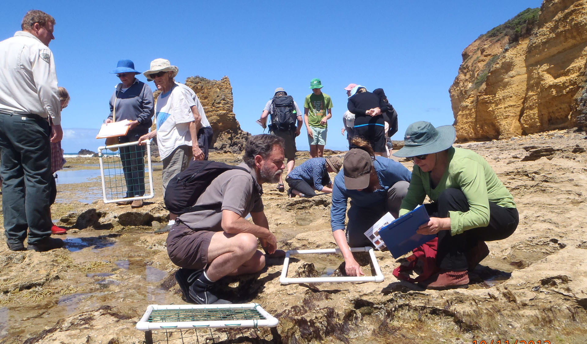 Volunteers working at Eagle Rock Marine Sancutary