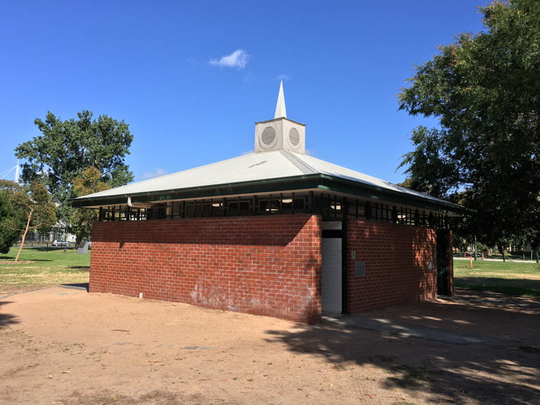 Coot Picnic Area toilet block