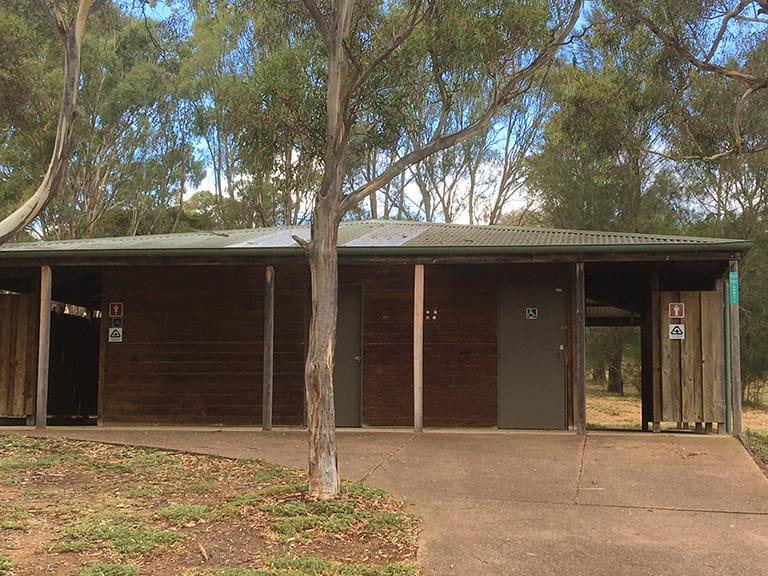 Brimbank Park Picnic Area A toilet block