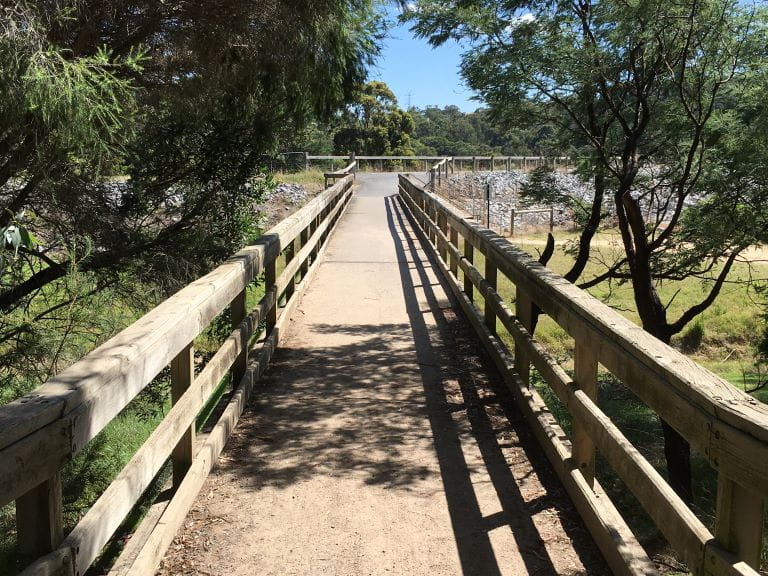 Path from Beaches Picnic Area at Lysterfield Park.
