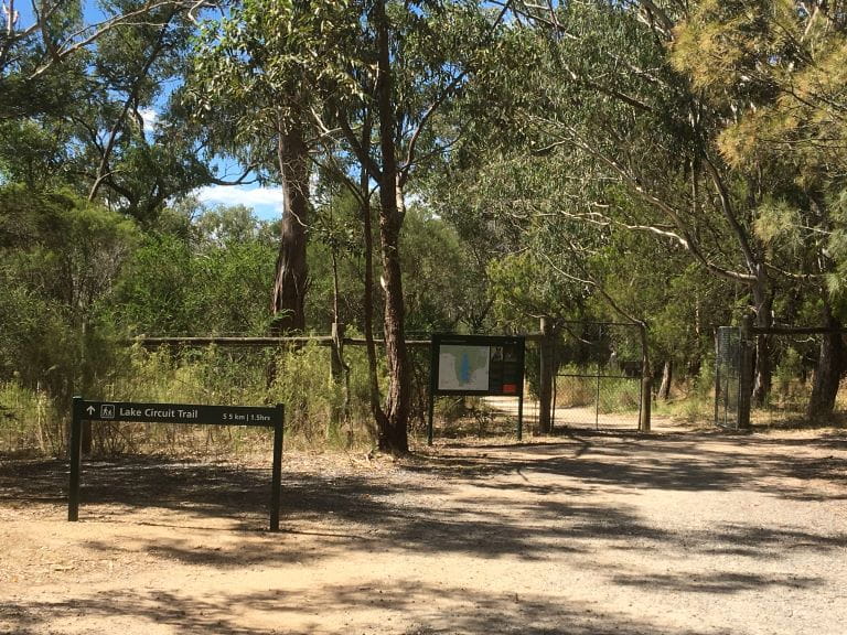 Signage at Lake Circuit Trail entrance at Lysterfield Park.