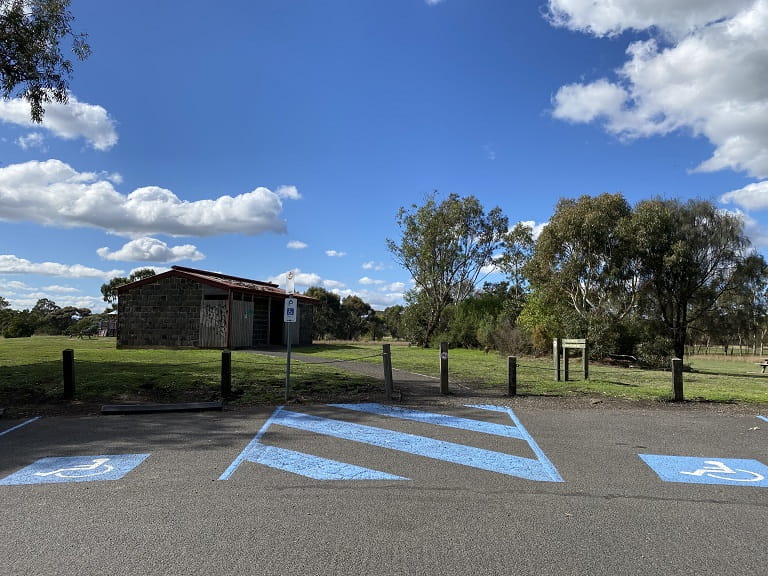 Plenty Gorge Red Gum Carpark