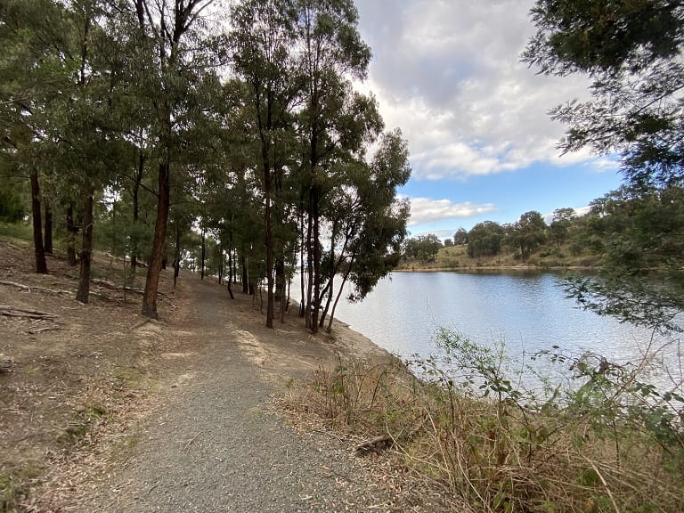 Sugarloaf Reservoir Ridge Picnic Path