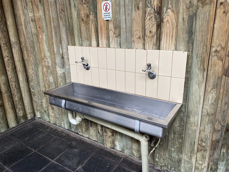 Sugarloaf Reservoir Ridge Picnic Area Toilet 