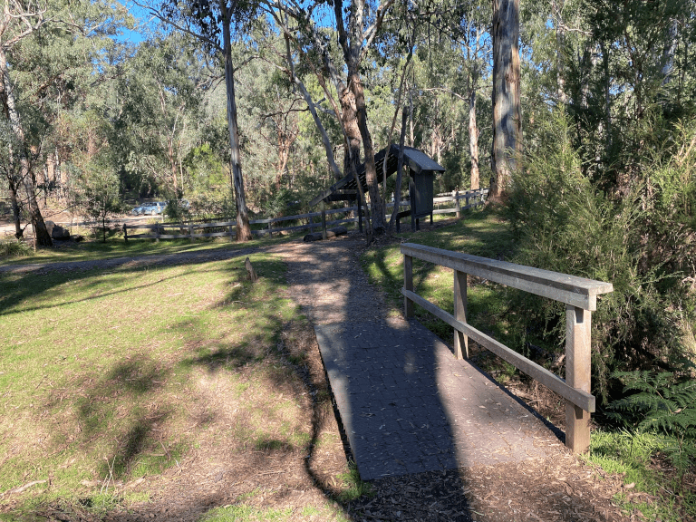 Walking path at Pound Bend Reserve, Warrandyte State Park