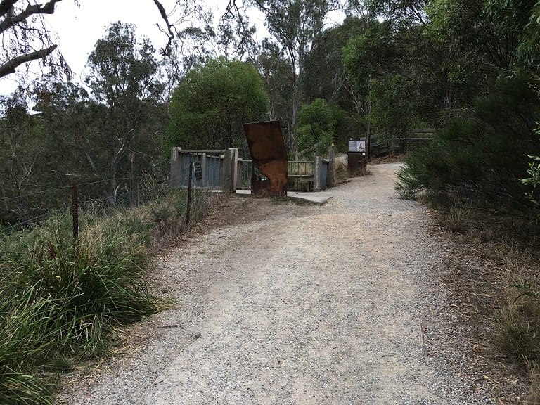 Yarra Bend Bell Picnic Path to Bat Viewing Area