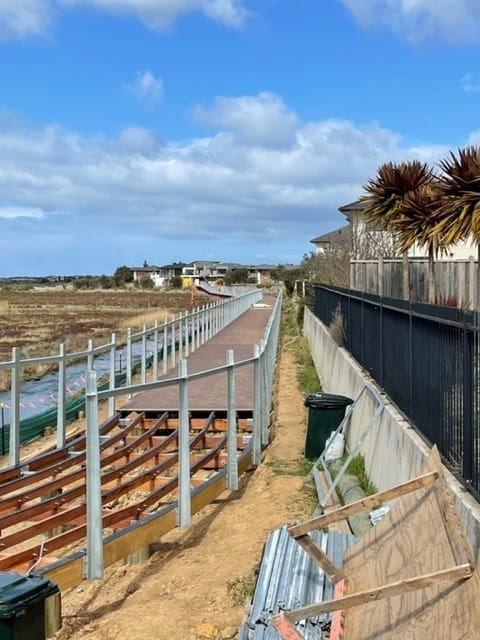 The construction of the extension in the Bay Trail at Point Cook is progressing. The decking is almost finished, and the balustrades is beginning to be installed. 