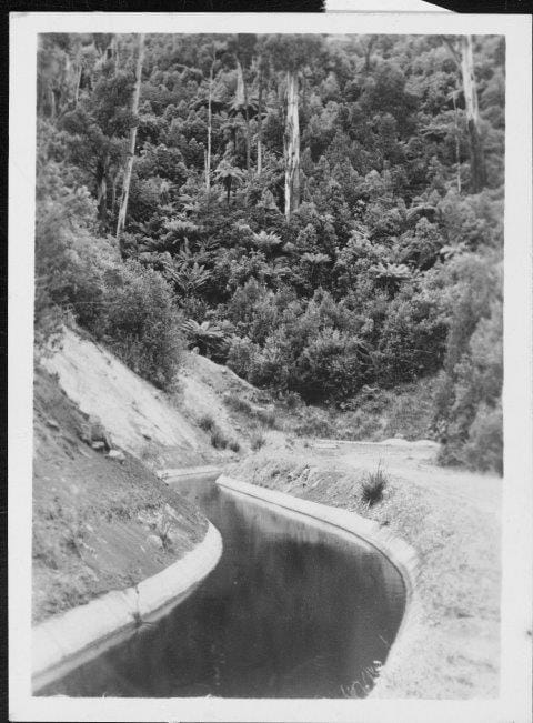 The aqueduct with water in it, circa 1912.