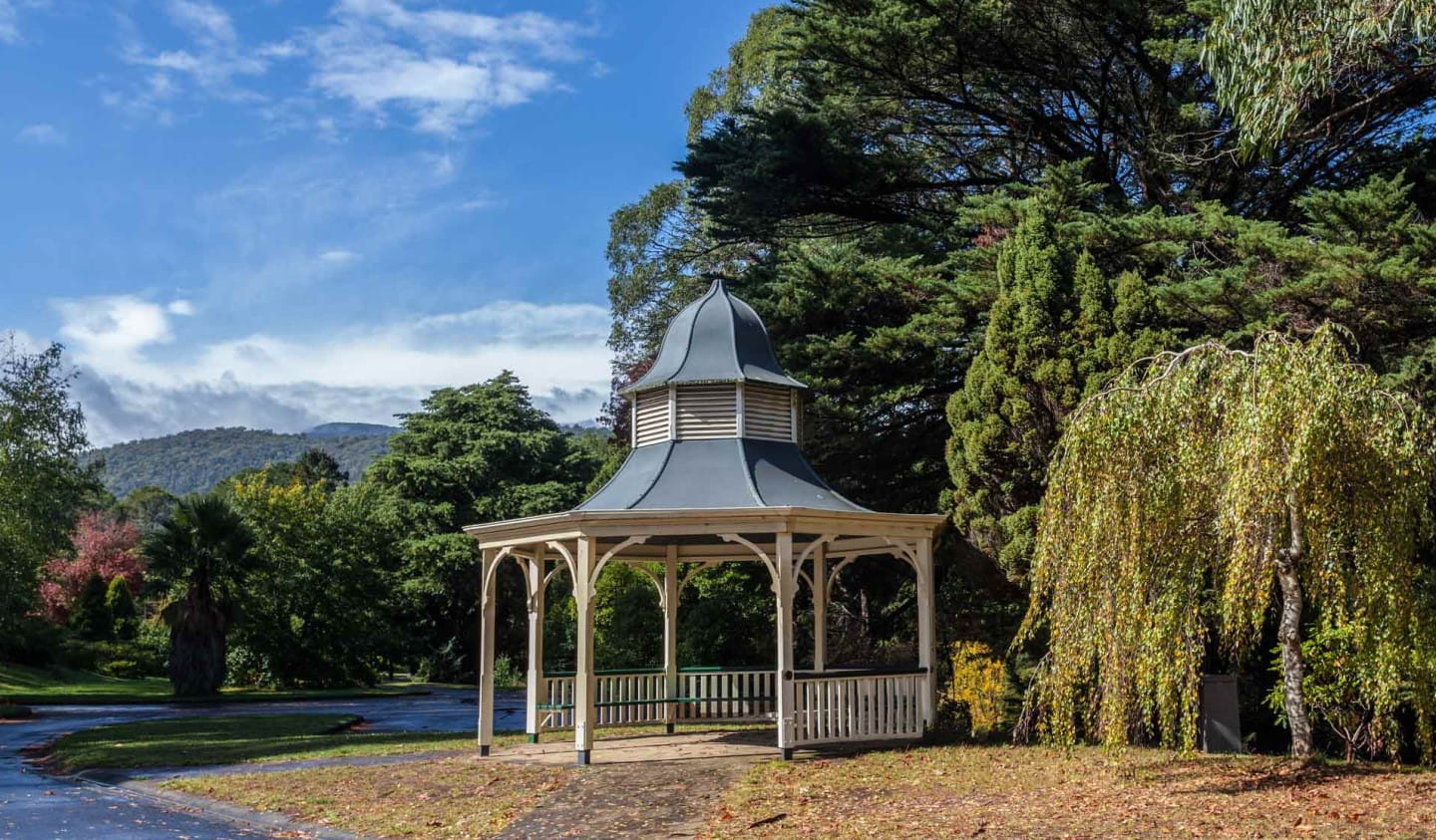 There are plenty of rotundas and picnic tables at Maroondah Reservoir Park.