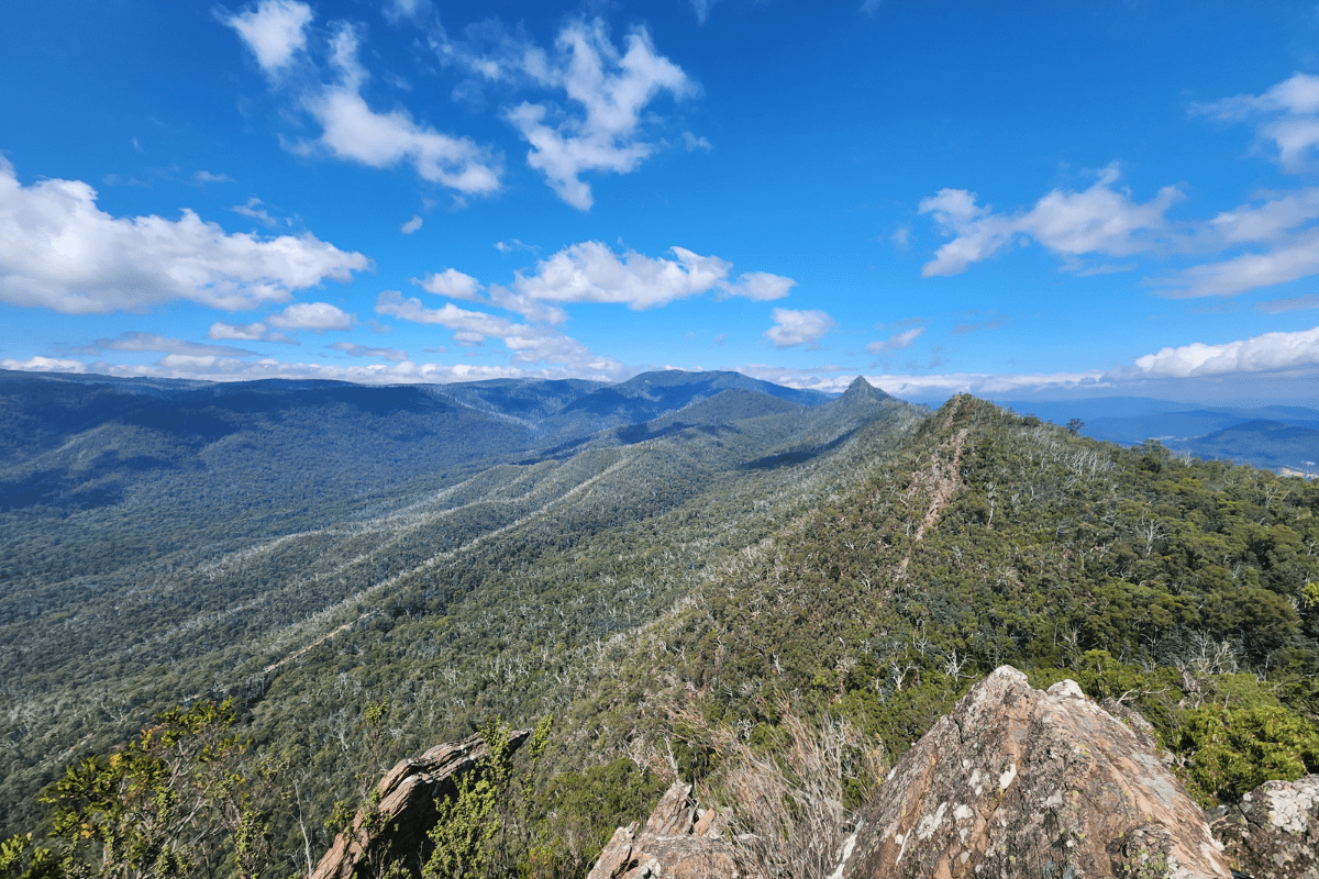 Incredible mountain views from the North Jawbone Summit