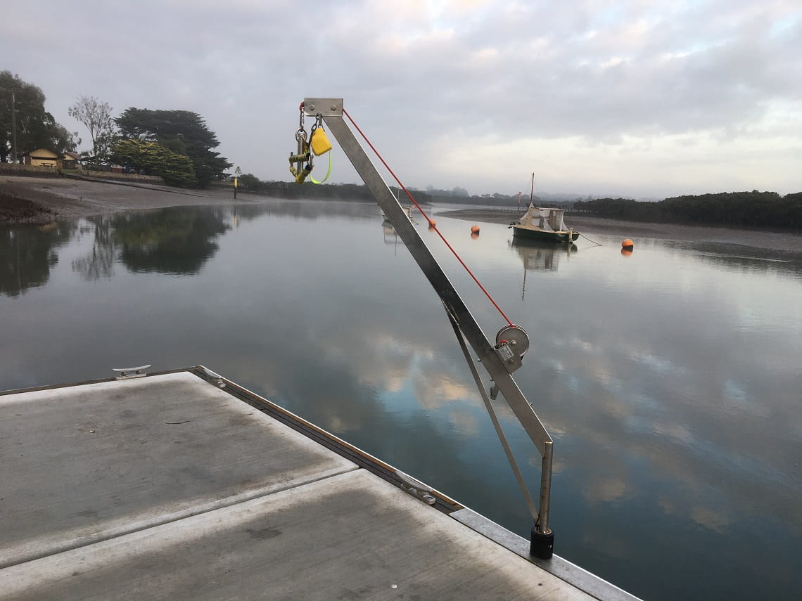 The Hanso C Crane hoist can be supplied by the user and inserted into the permanent anchor point at Tooradin Jetty.