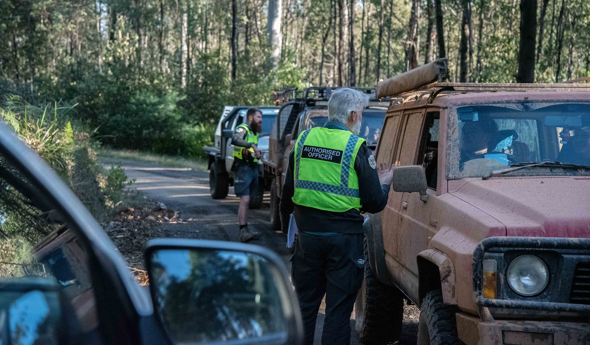 Parks Victoria Authorised Officers educate motorists about seasonal road closures