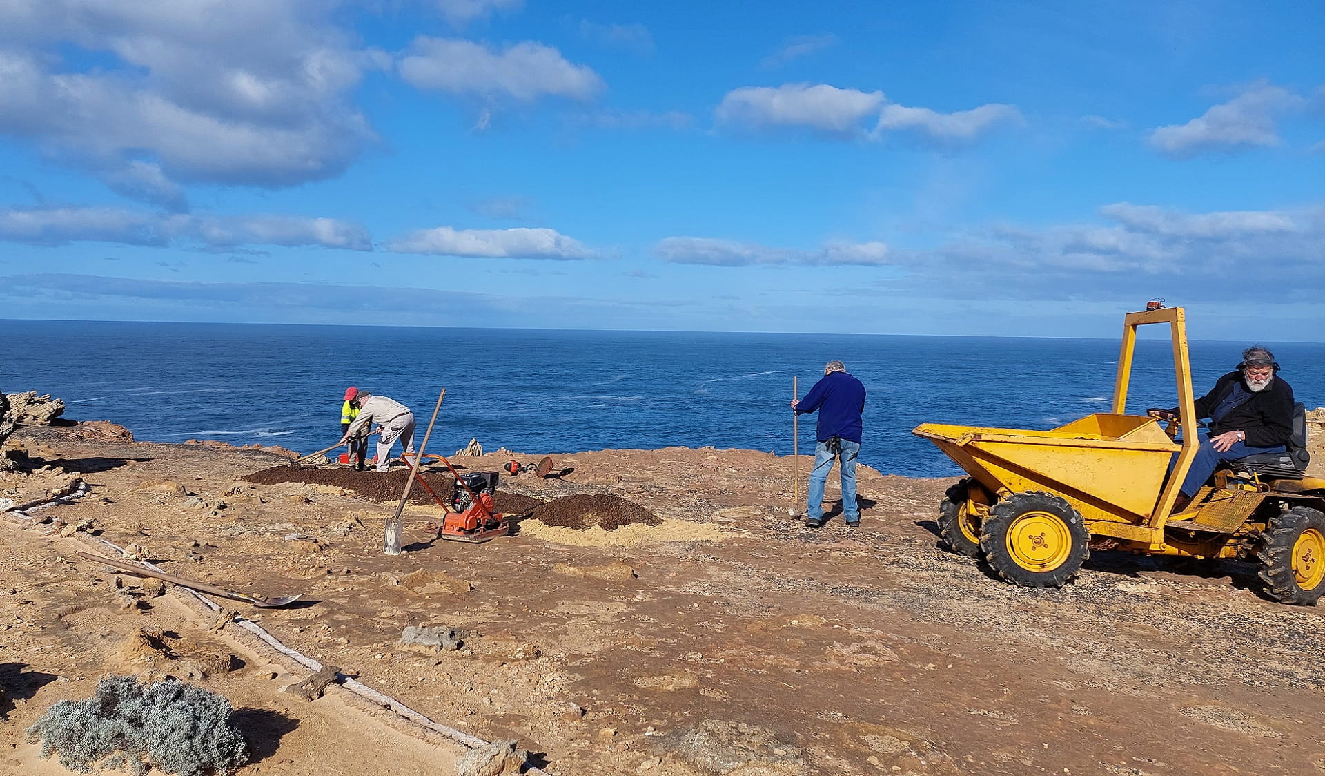 The Friends of the Great South West Walk working along Bridgewater Track