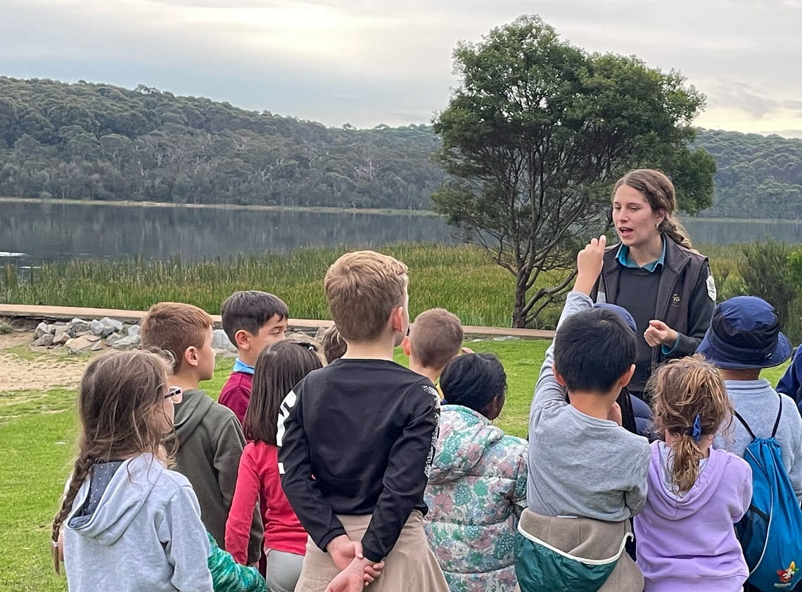 Joey Rangers learning by the lakeside, Lysterfield Park