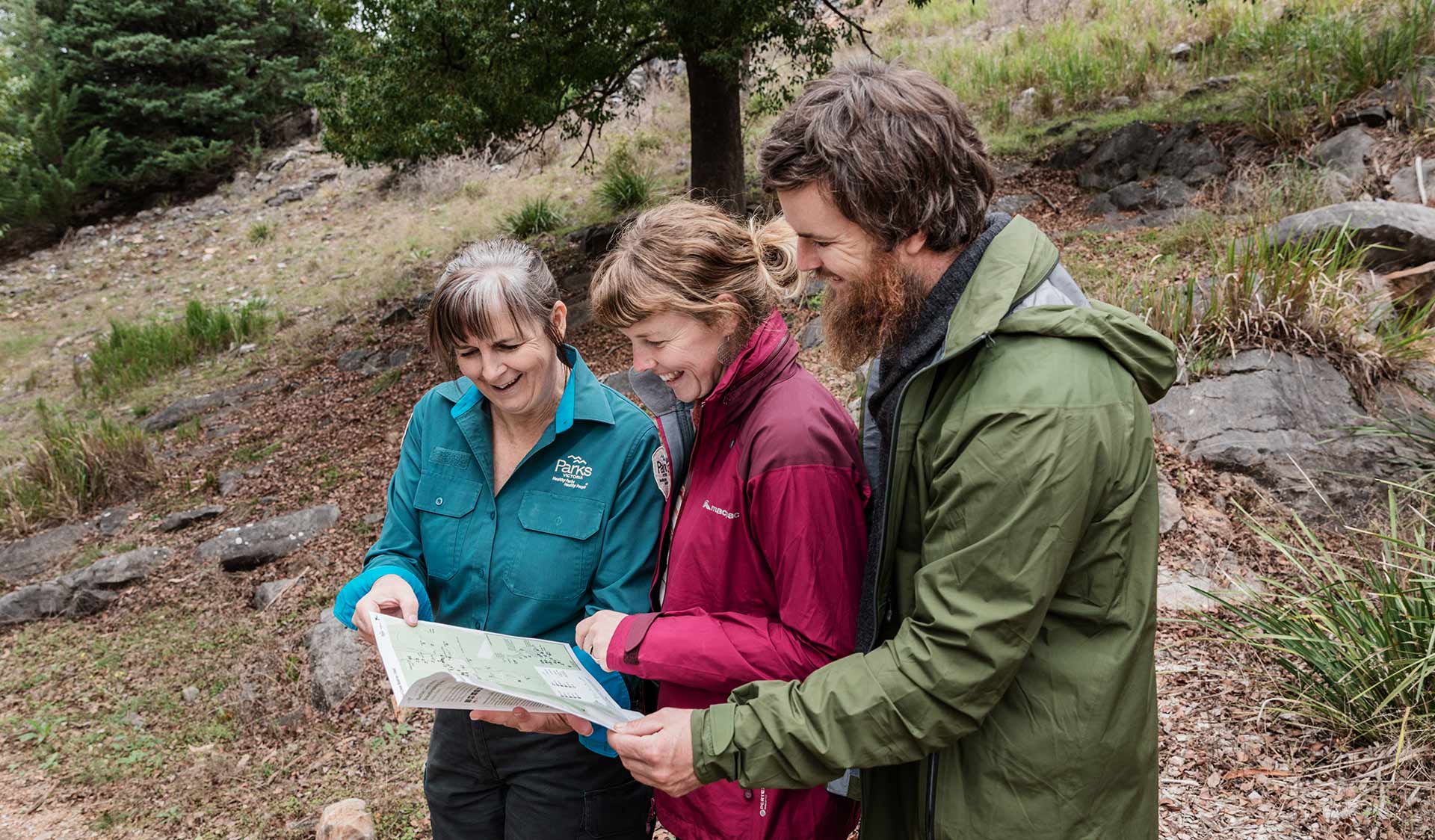 Couple talking to ranger, Buchan Caves Reserve