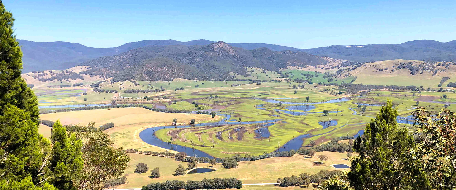 Upstream of Lake Hume