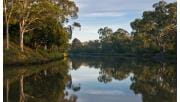 The Yarra River heading upstream from Hawthorn.